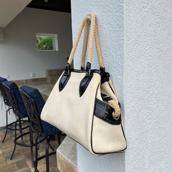 Fendi Shoulder Bag - Picture 6 of 12